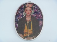 Frida Kahlo - Oval (5.5" x 8")