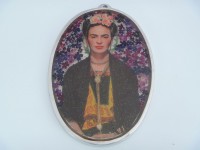Frida Kahlo - Oval (5.5" x 8")